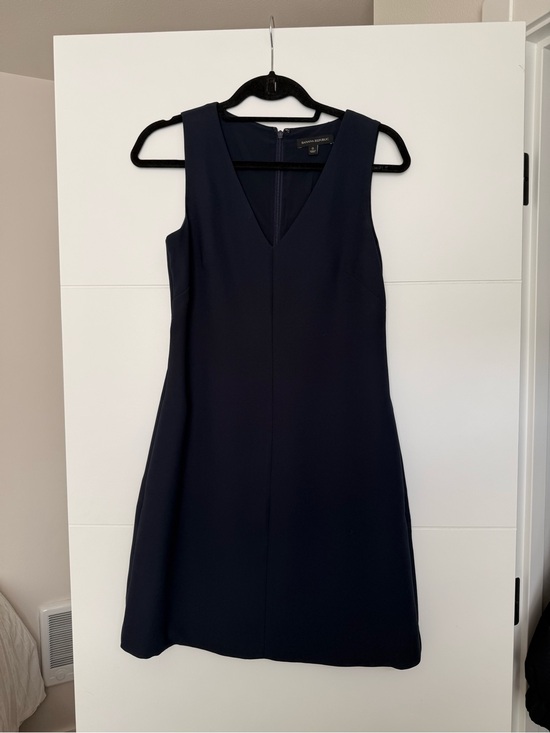 Banana Republic Dresses & Skirts - Banana republic Navy V-Neck Sleeveless Mini Dress